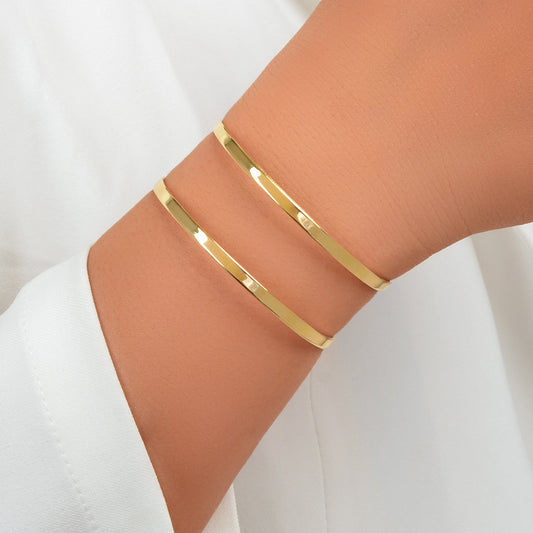 Fashion Minimalist Gold Hollow Wide Opening Bracelet Bangle for Women Festival Gift